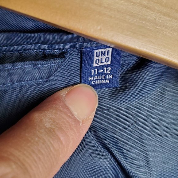 UNIQLO Kids fall / spring jacket/inside layer size 11/12, Great Condition Unisex - Picture 4 of 4